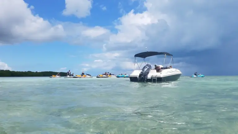 Beyond the Crowds: Unveiling the Quiet Paradise of Boca Chica Key in the Florida Keys