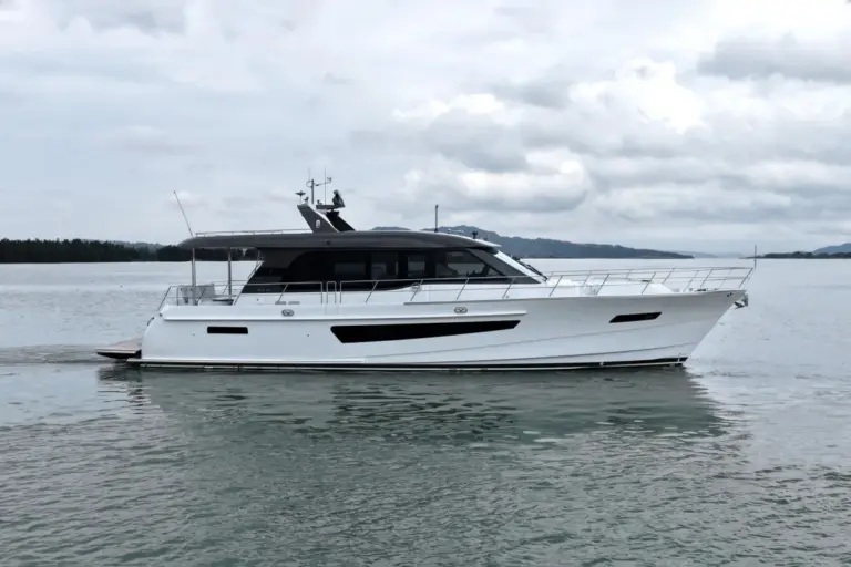 CL Yachts Expands Its B-Series Horizon: The CLB65 SUV Arrives in Hong Kong Following Successful Sea Trials