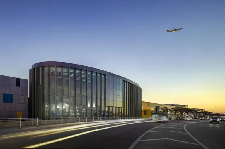 Delta Air Lines Sets Its Sights on the Lone Star State: A High-Stakes Battle for the Skies of Texas