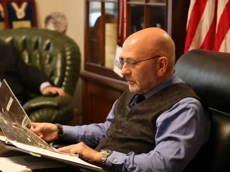 Higgins urges Trump to direct USACE action on Vermilion River