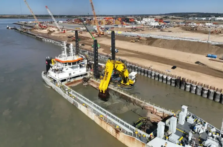 London Gateway Berth 5 Expansion: Major Dredging Campaign Underway as DP World Fortifies UK Trade Infrastructure