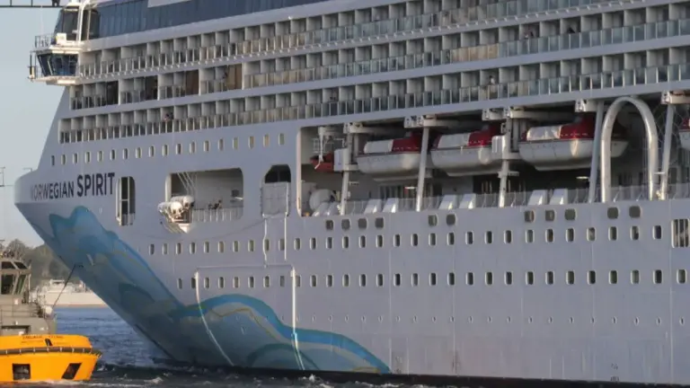 Norwegian Cruise Line Adjusts Hawaii Operations as Honolulu Harbor Remains Restricted Following Tropical Storm Lala