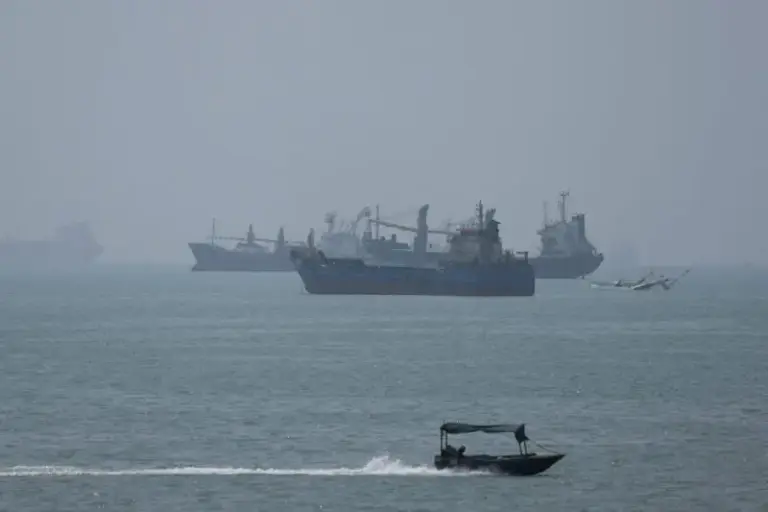 Strait of Hormuz Chokepoint: Shipping Traffic Plummets as U.S.-Iran Confrontation Escalates into Blockade Warfare