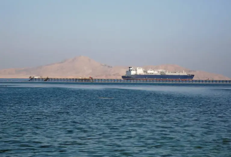 The Northern Bypass: How International Shipowners and Pipeline Networks Keep Saudi Crude Flowing Amid Red Sea Siege