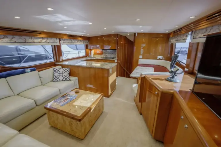 Timeless Sportfish Icon: A Comprehensive Inside Look at the 2002 Hatteras 60 Convertible Reel Hook Up