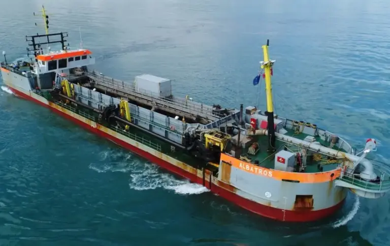 TSHD Albatros Gears Up for Critical Wellington Harbor Maintenance Campaign