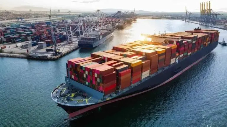 A Resilient Global Trade Engine Amid Geopolitical Storms: Analyzing the WTO’s Latest Goods Trade Barometer