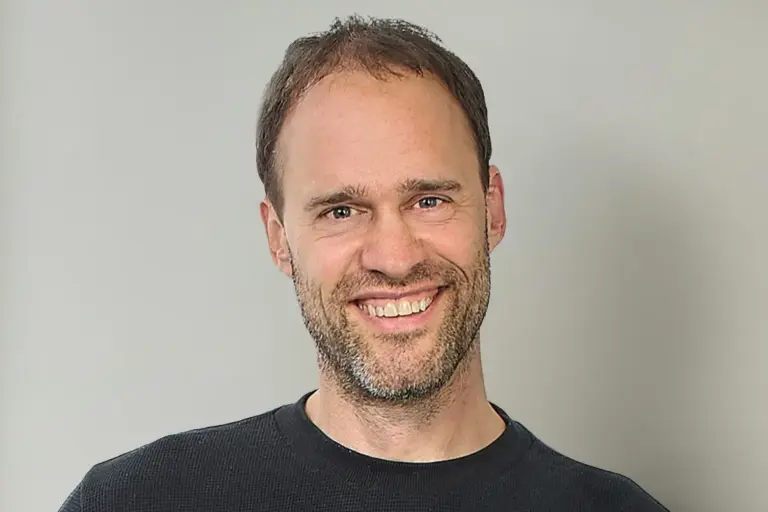 Airbnb Recruits Booking.com Veteran Pepijn Rijvers as Chief Business Officer to Spearhead Boutique Hotel Expansion