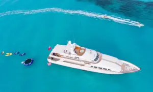 Beyond the Brand-New: Why Established Charter Yachts are Reclaiming the Luxury Spotlight