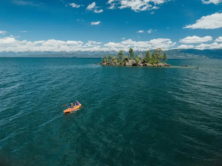 Big Sky, Deep Waters: A Definitive Paddling and Ecological Guide to Montana’s Premier Lakes