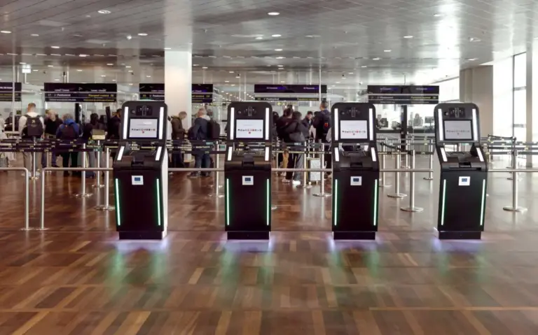 Chaos at the Gates: Ryanair Demands EU Reinstate Border System "Release Valve" as Biometric EES Enforcement Sparks Travel Gridlock Fears