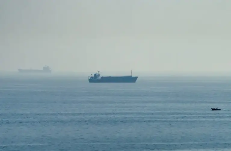 Escalation in the Gulf: U.S. Air Strikes on Iranian Territory Shatter Ceasefire Hopes as Tanker Attacks Threaten Strait of Hormuz