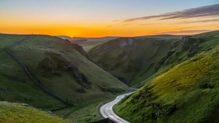 Exploring the Depths and Heights of Castleton: A Definitive Guide to Derbyshire’s Peak District Gem