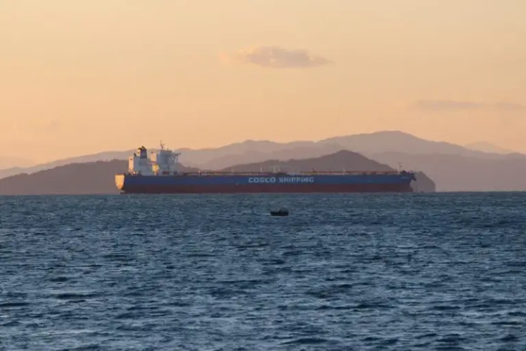Maritime Gridlock: Strait of Hormuz Transits Plummet to Historic Lows Amid Direct U.S.-Iran Tanker Warfare