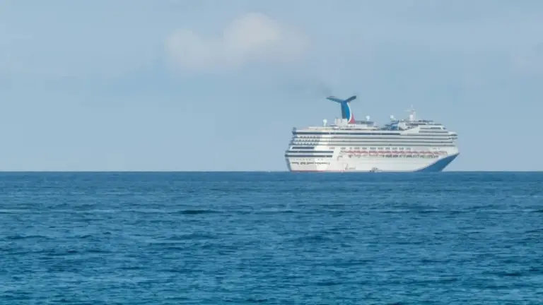 Navigating the Storm: How a Powerful Nor’easter Forced Carnival Sunshine Into a Dramatic Itinerary Overhaul