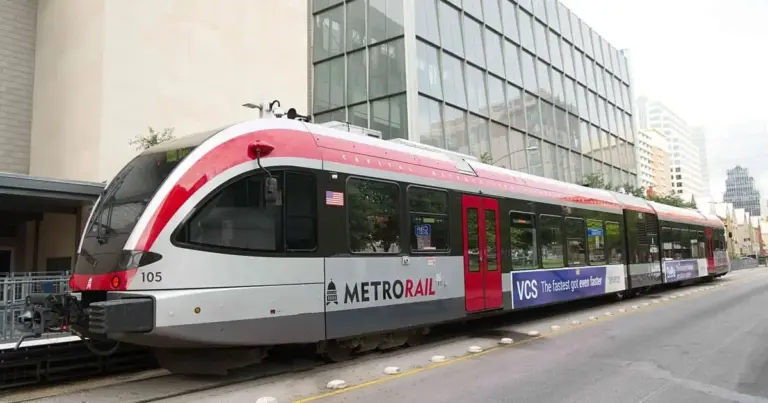 Securing Austin’s Transit Future: Stadler and CapMetro Forge Long-Term Partnership for Commuter Rail Excellence