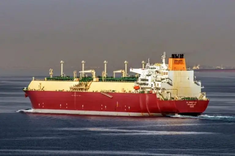 Shadow Operations at Sea: How the Strait of Hormuz Blockade Is Forcing Unprecedented LNG Ship-to-Ship Transfers
