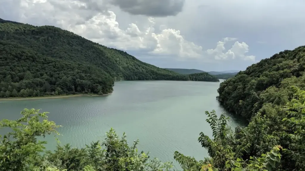 The Blue-Green Jewel of the Allegheny Highlands: A Definitive Guide to Lake Moomaw