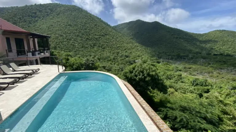 The Last Undisturbed Eden: A Definitive Guide to St. John’s Protected Landscapes, Villa Culture, and Evolving Hospitality