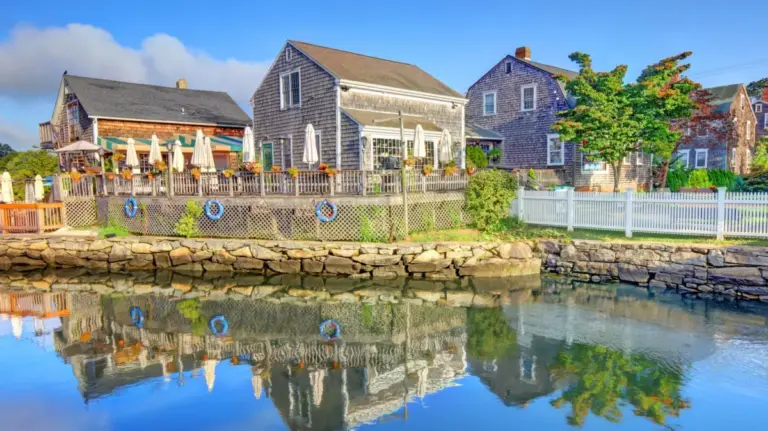 The New England Gold Standard: Why Retirees Are Trading Boston’s High Costs for North Kingstown, Rhode Island