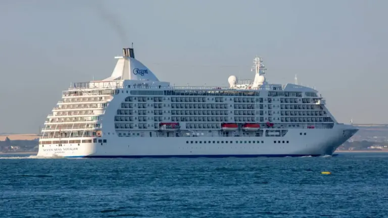 Tragedy at Sea: Passenger Passes Away Aboard Regent Seven Seas Cruises’ Seven Seas Voyager During Irish Port Call
