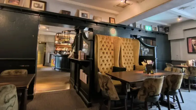 The Sheep Heid Inn: Unearthing Scotland’s Oldest Surviving Pub, Living History, and Culinary Tradition in Edinburgh